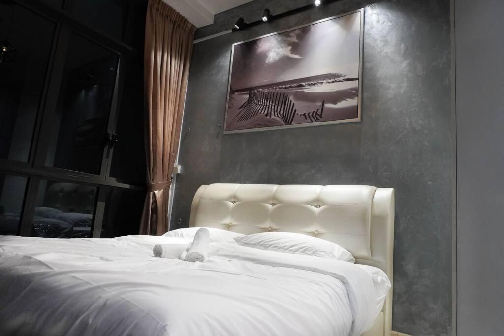 Centre,2br 2bt 7pax, 5min Ciq Apartment *