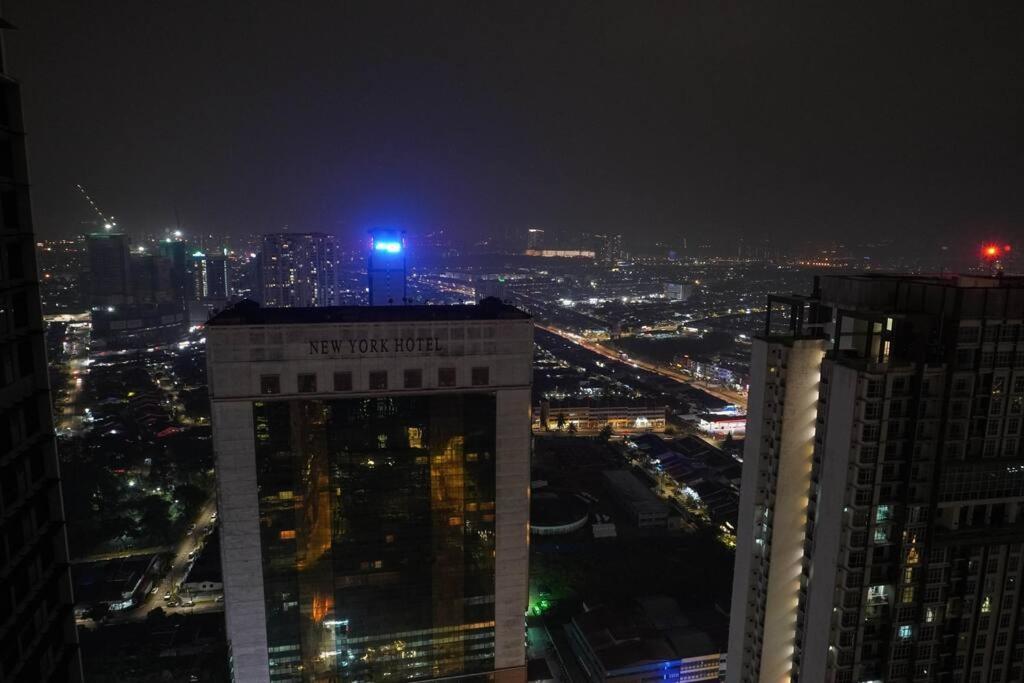 Centre,2br 2bt 7pax, 5min Ciq Apartment Johor Bahru
